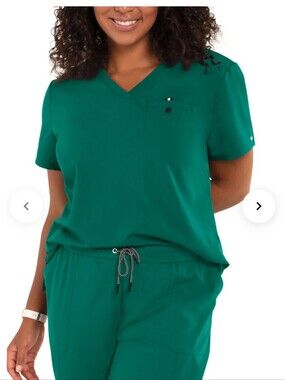 KOI Next Gen 2PC Scrubs Set. Ready to Work 1-Pocket Tuck-In Top & 7 Pocket Pants
